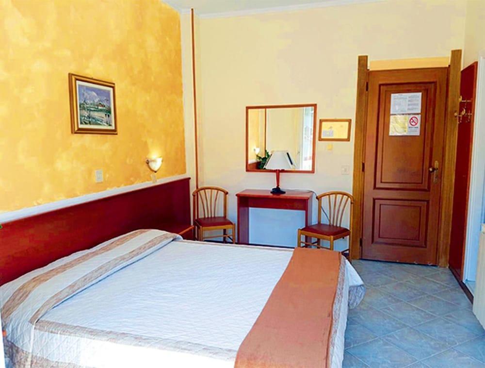 Hotel Capri Diano Marina Eksteriør bilde